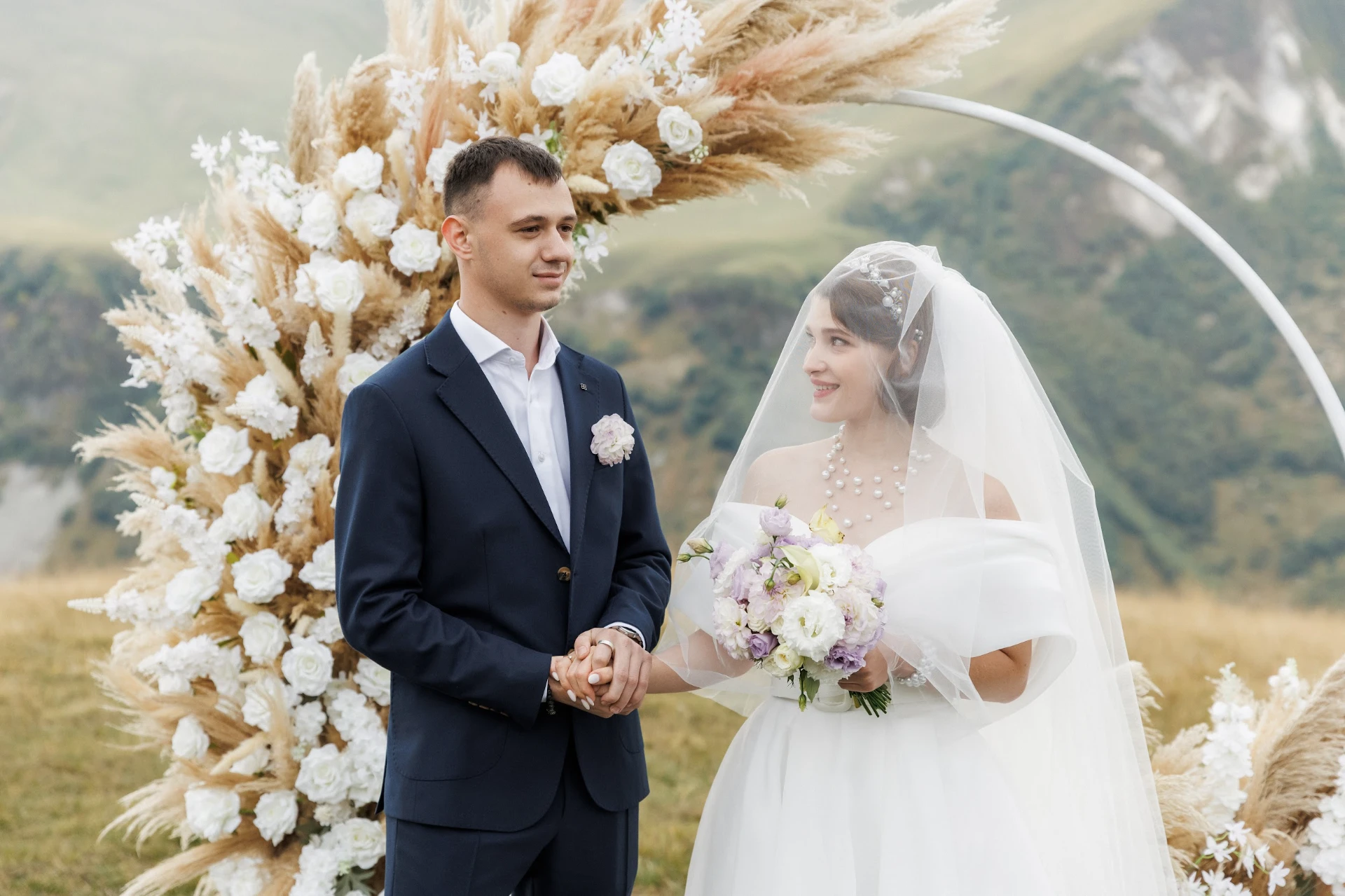 Wedding in the mountains of Gudauri Georgia with the wedding agency LETO 46