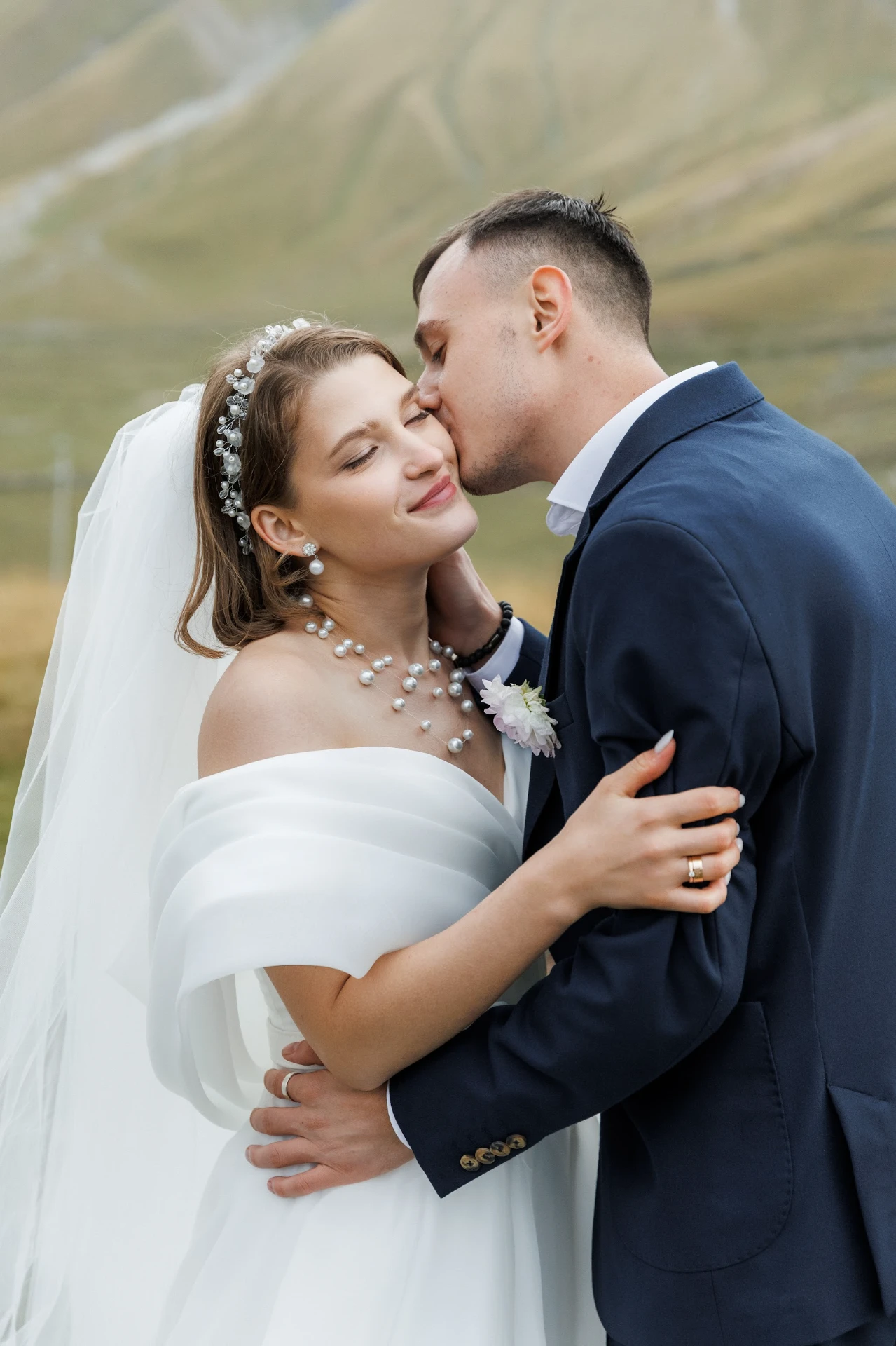 Wedding in the mountains of Gudauri Georgia with the wedding agency LETO 24