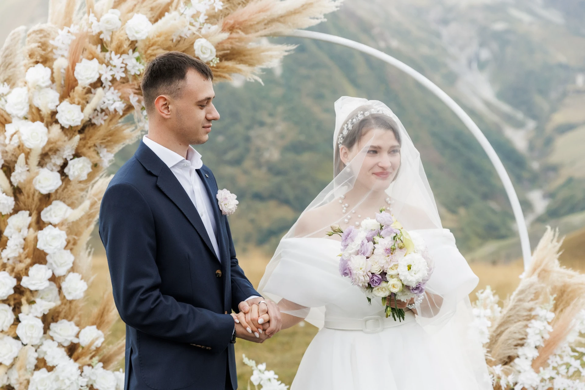 Wedding in the mountains of Gudauri Georgia with the wedding agency LETO 45