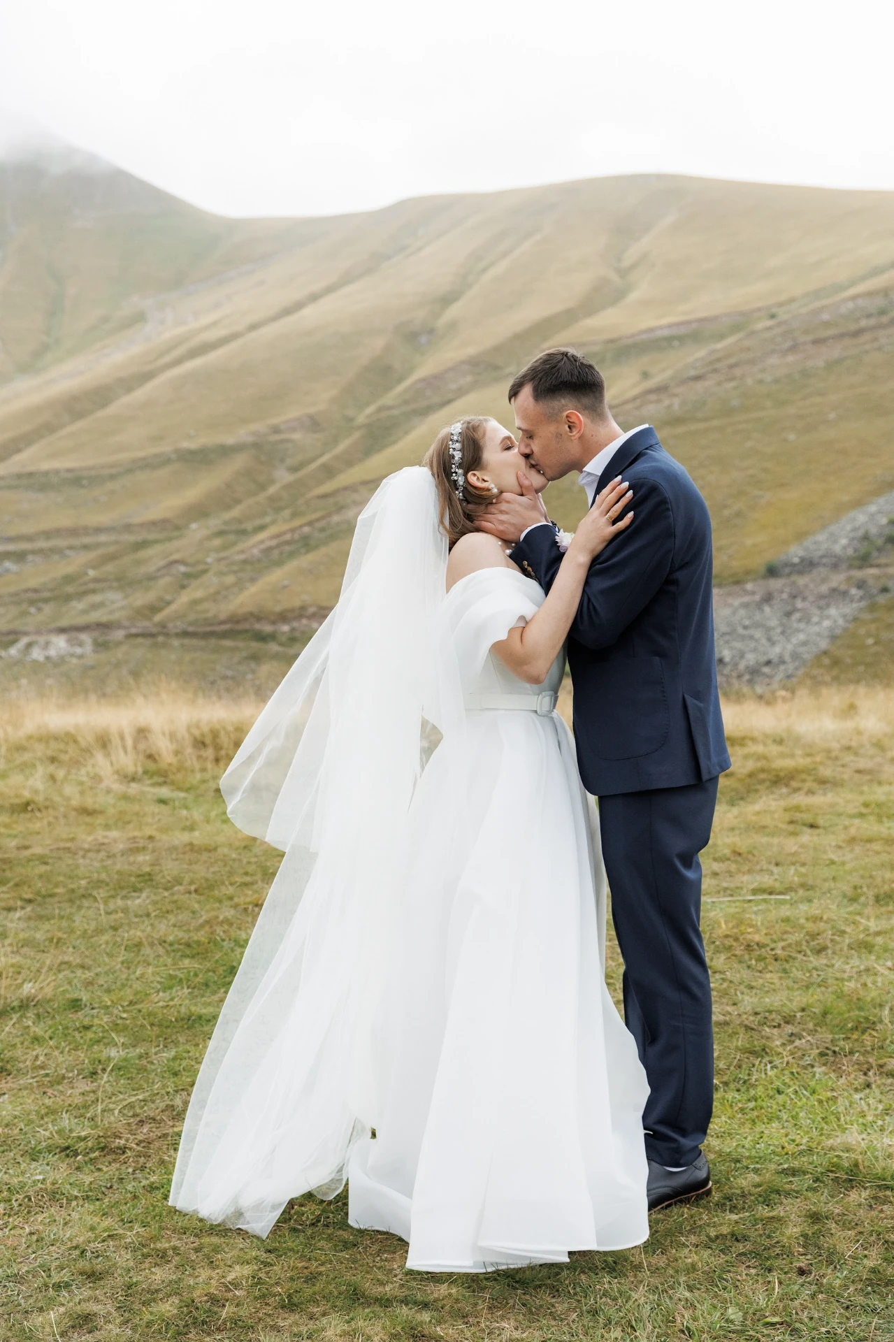 Wedding in the mountains of Gudauri Georgia with the wedding agency LETO 28